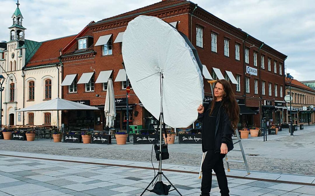 Behind the scenes under en fotografering i Skövde